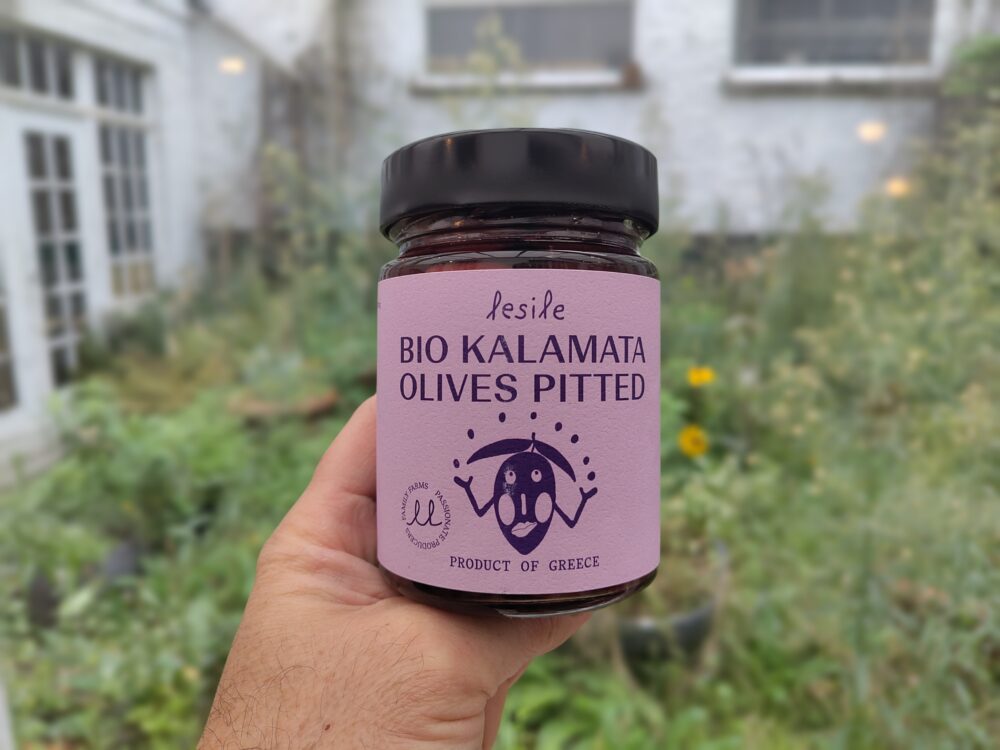 Lesile Bio Kalamata pitted olives 1